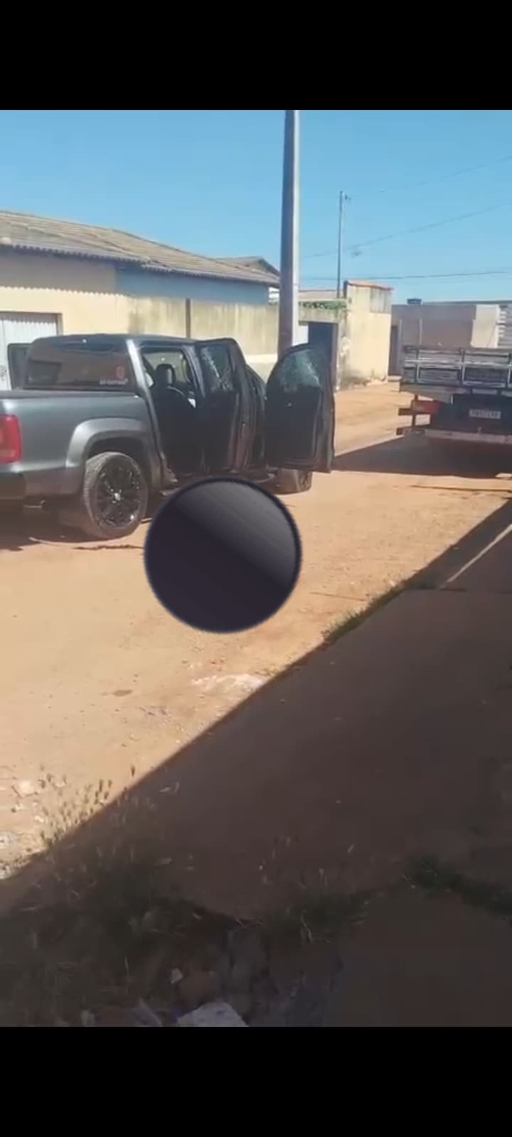 Quatro homens são encontrados mortos a tiros dentro de caminhonete em Parque Lago, em Goiás