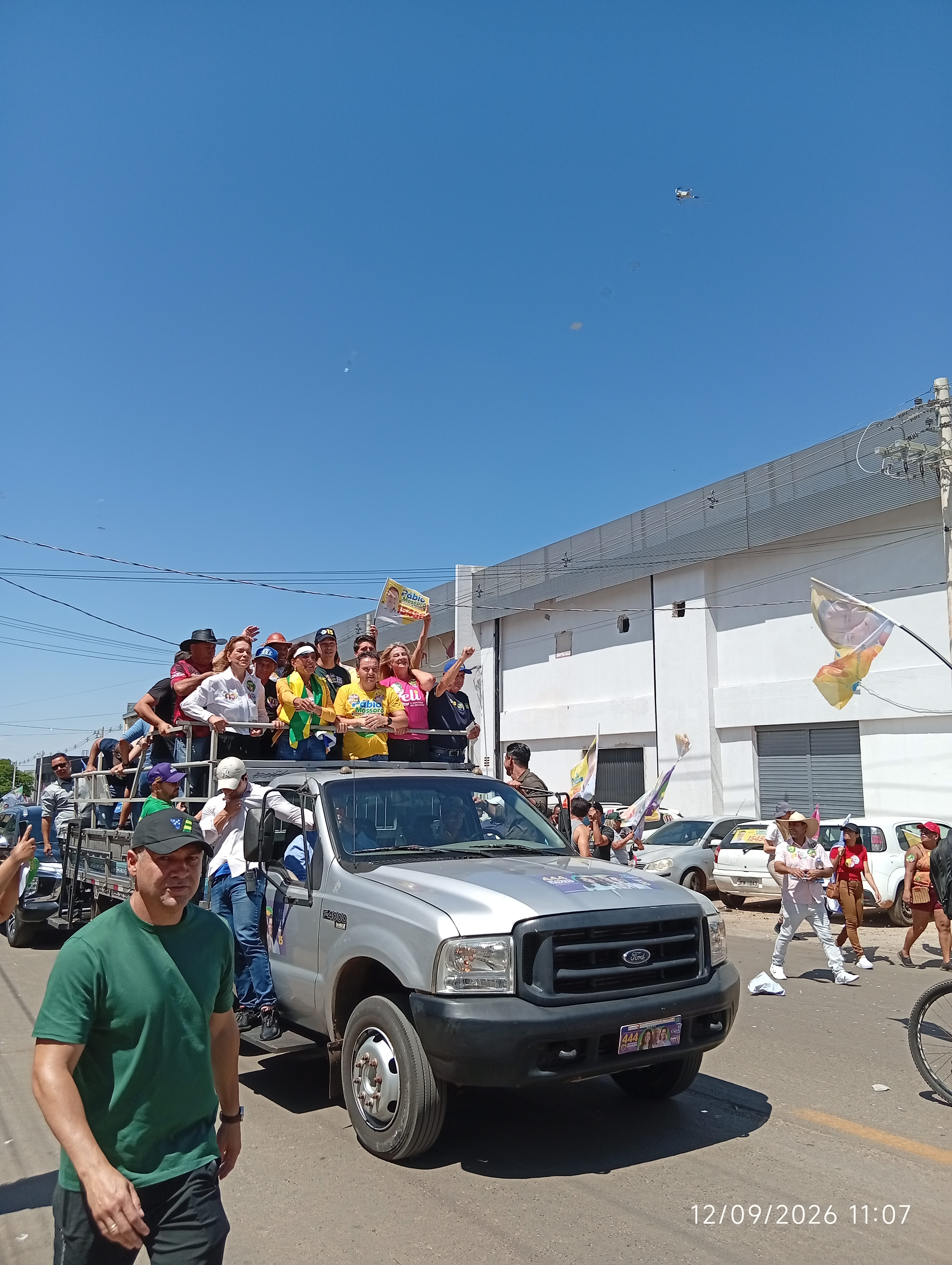 Valparaíso de Goiás recebe grande carreata com presença de Daniel Vilela e lideranças do Entorno