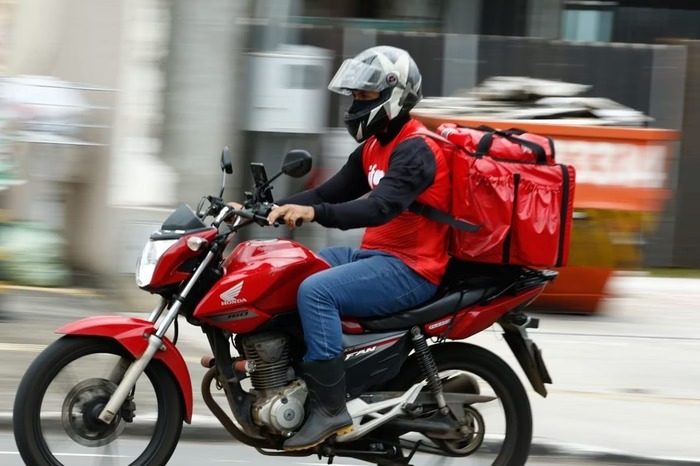ATENÇÃO, MOTOBOYS: MP perde validade e exigências para mototáxi e motofrete voltam a valer